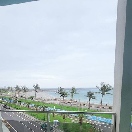 微藍海岸夜市電梯旅宿 Hualien City Exterior foto