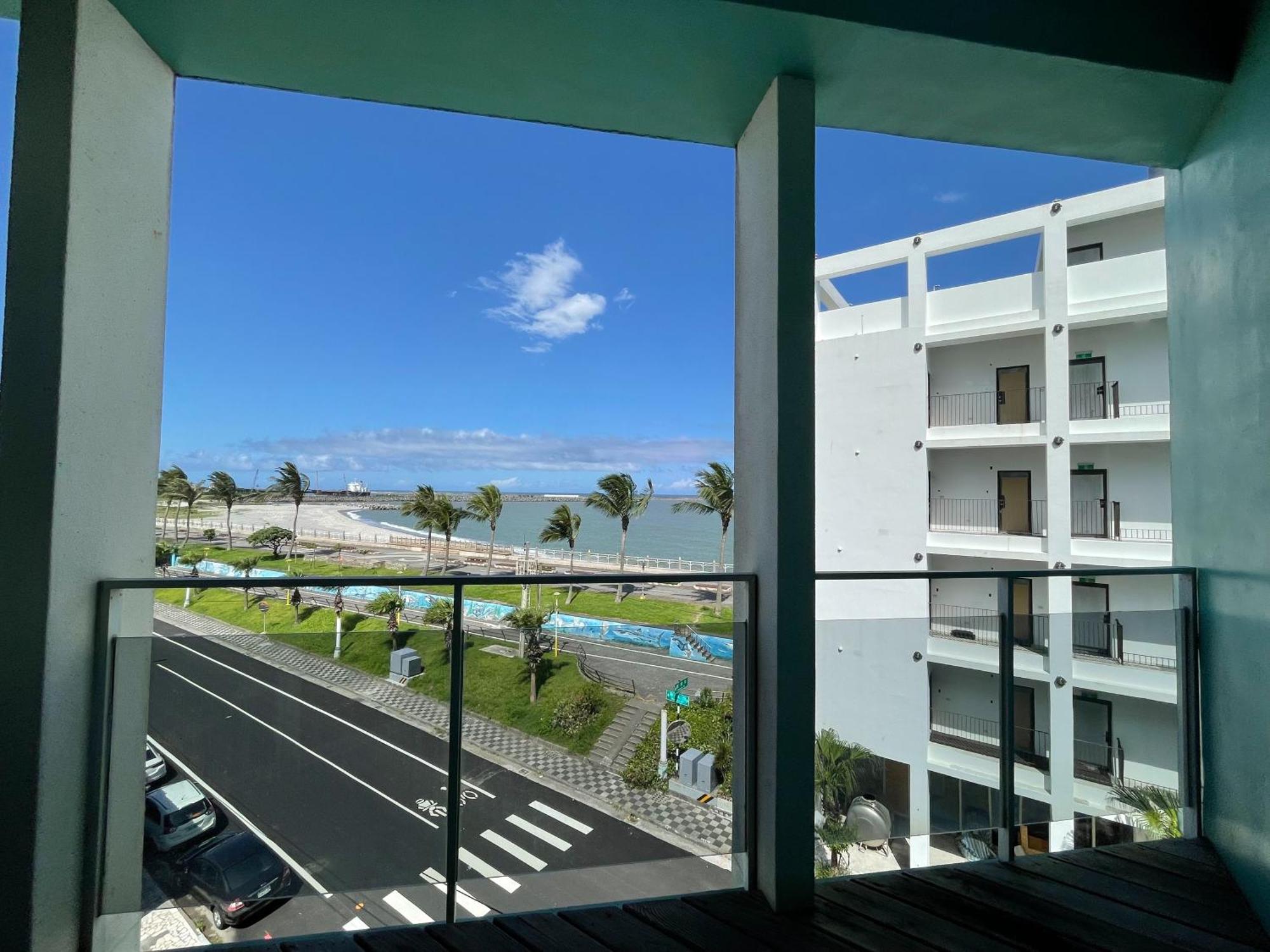 微藍海岸夜市電梯旅宿 Hualien City Exterior foto
